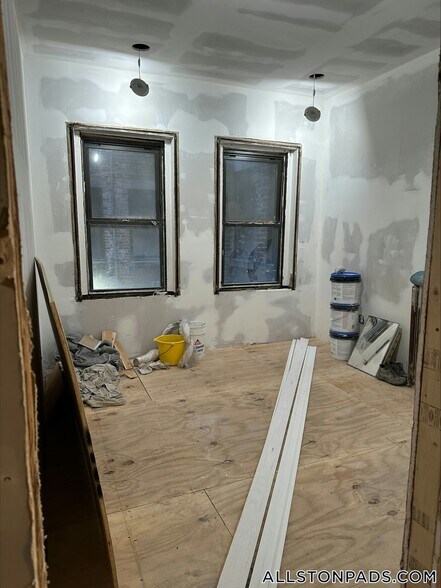 Building Photo - 1254 Commonwealth Ave