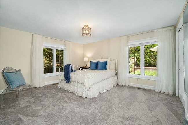 Building Photo - Luxury Estate Compound in Woodinville