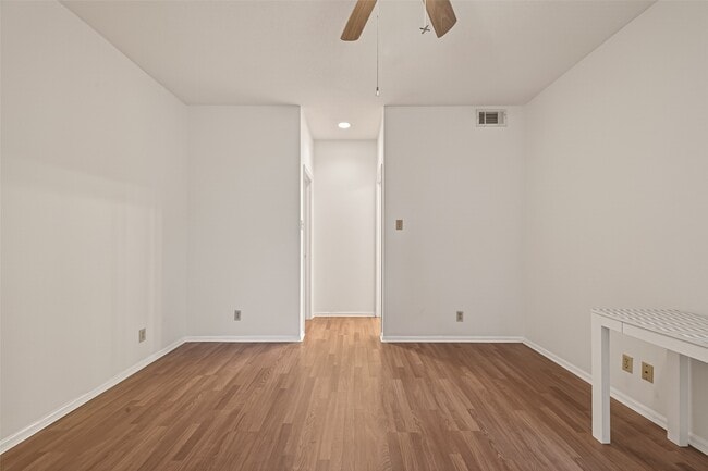 Building Photo - 2211 S Braeswood Blvd