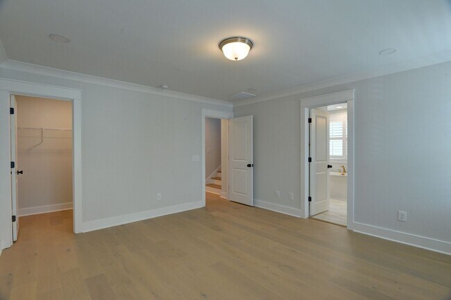 Building Photo - 4 Bedroom 3.5 Bath House in Twin Lakes - Johns Island