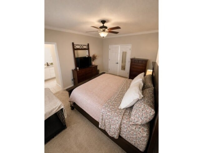 Building Photo - 9341 Chambray Ln