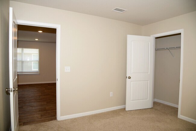 Building Photo - Highly desirable Hammock Bay home!