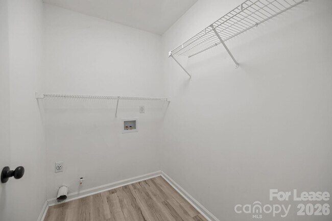 Building Photo - 6722 Stillmeadow Dr