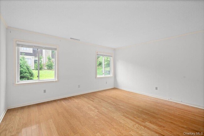 Building Photo - 605 A Heritage Hls