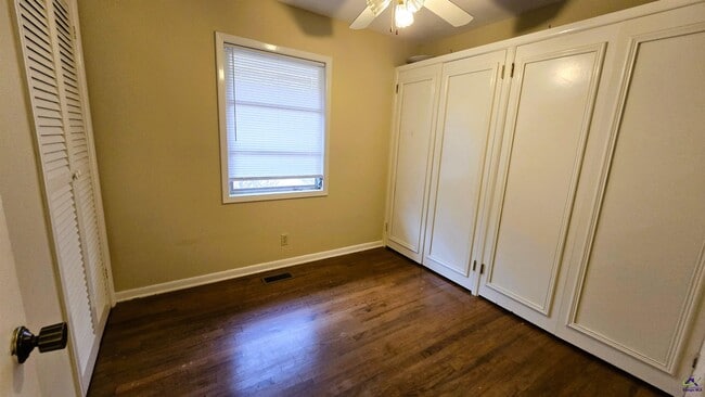 Building Photo - 114 Forrester Dr