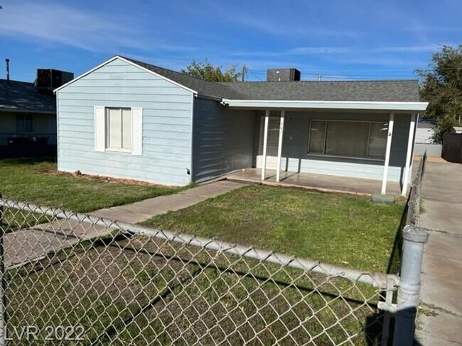 Building Photo - Charming 3-Bedroom Henderson Home with RV Parking!!