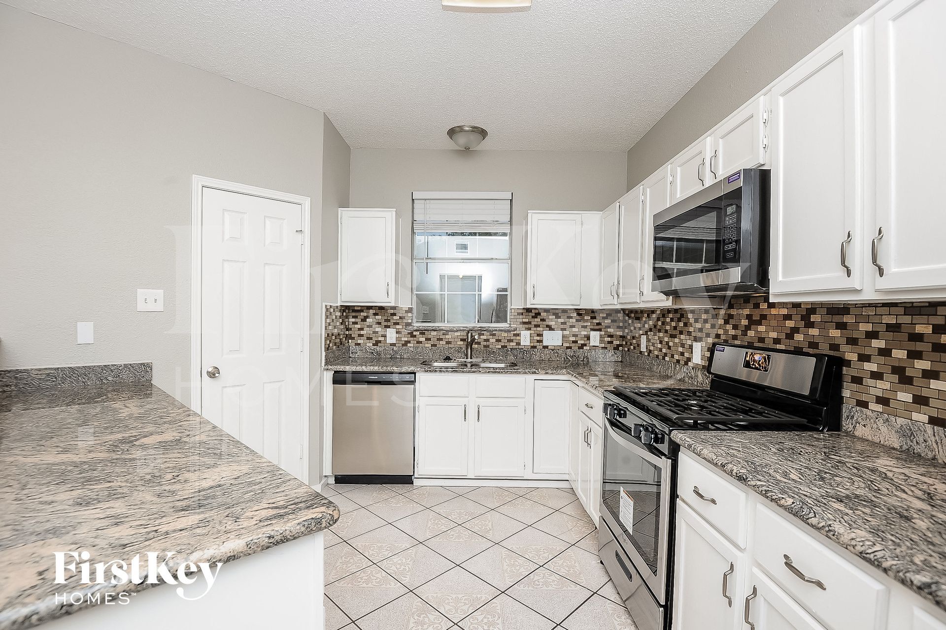 Building Photo - 1411 Springwood Dr