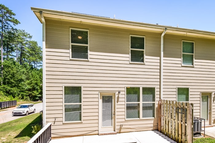 Building Photo - 3253 Pennington Dr