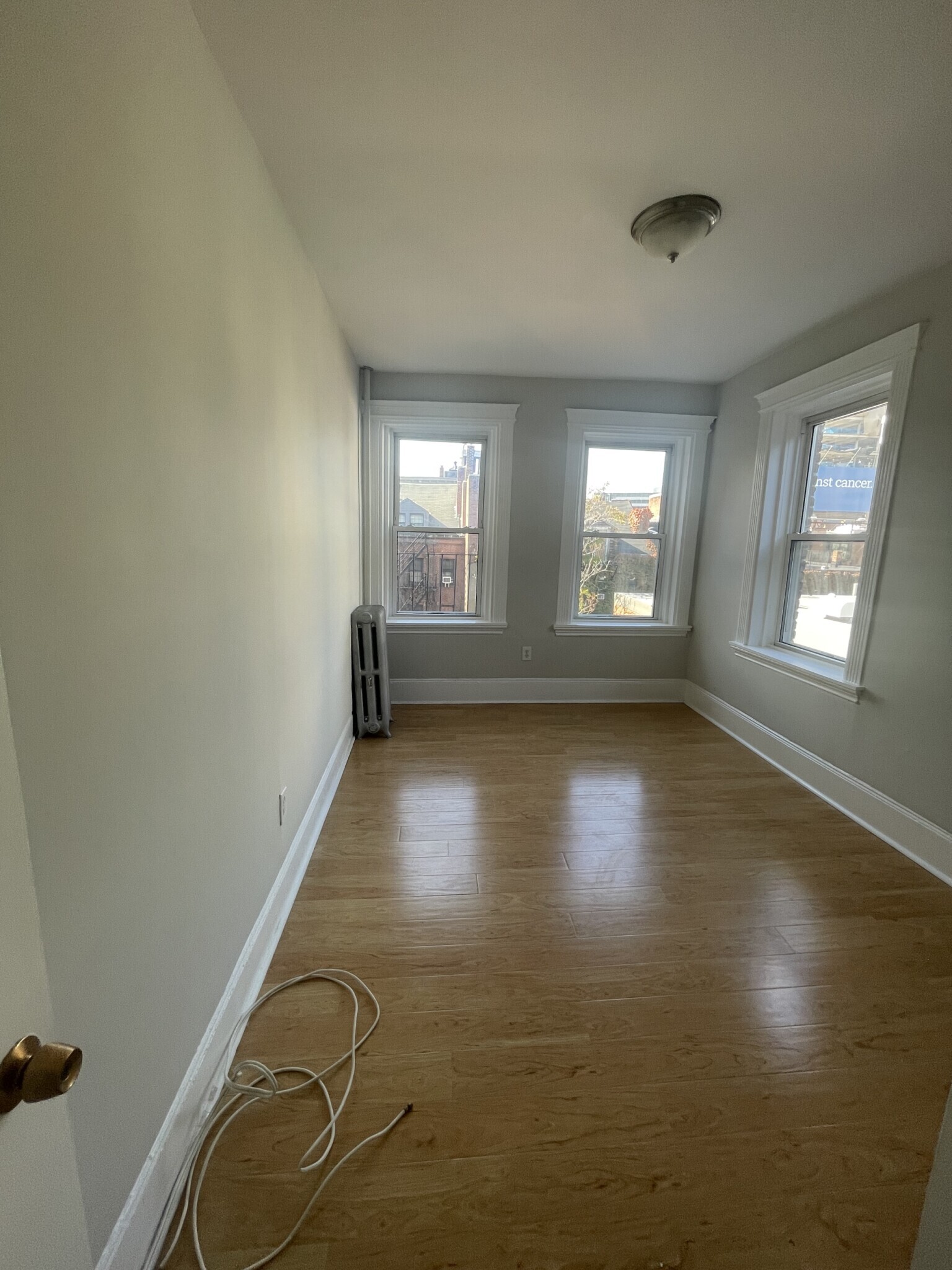 Building Photo - 164 Kelton St