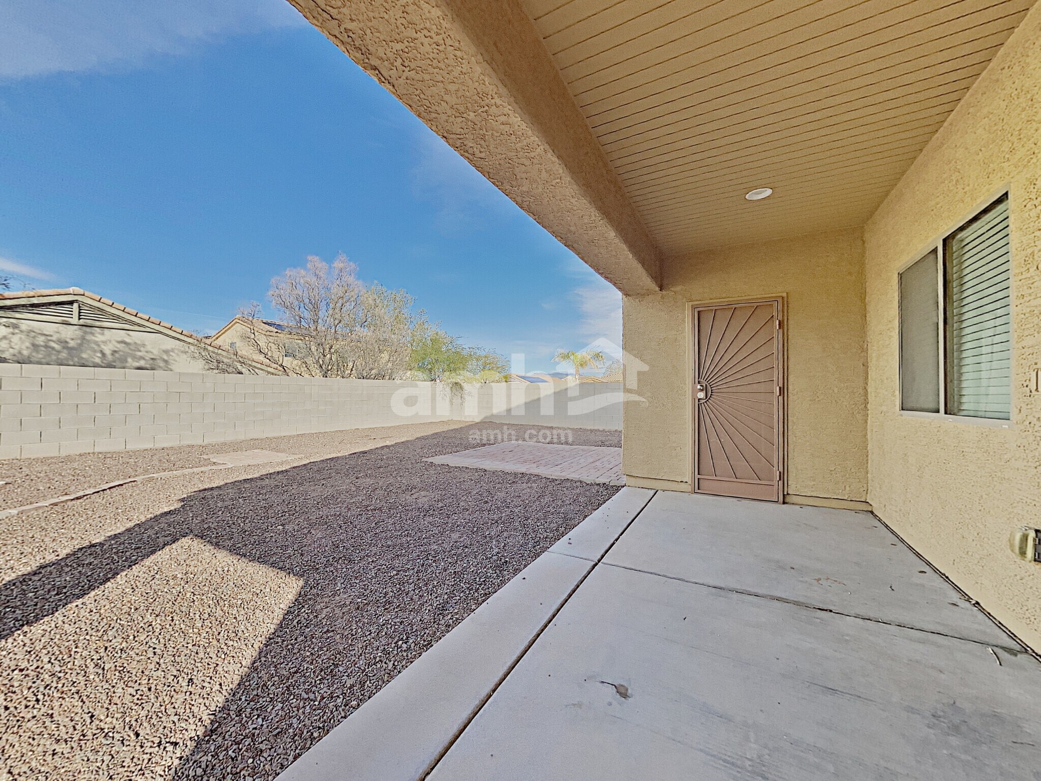 Building Photo - 6661 E Gehrig Ln