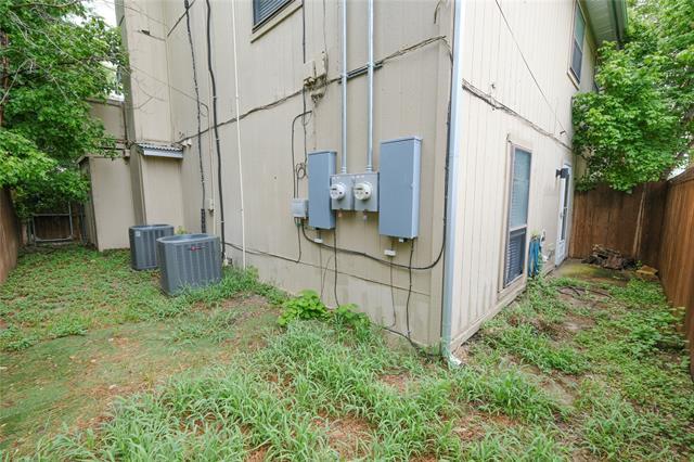 Building Photo - 3636 Dexter Ave