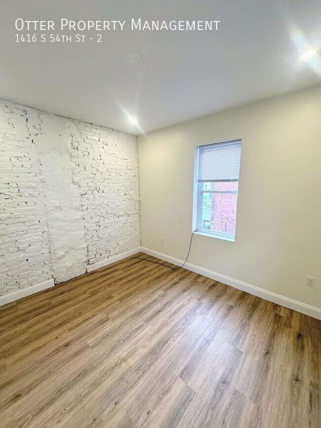 Building Photo - 1416 S 54th St