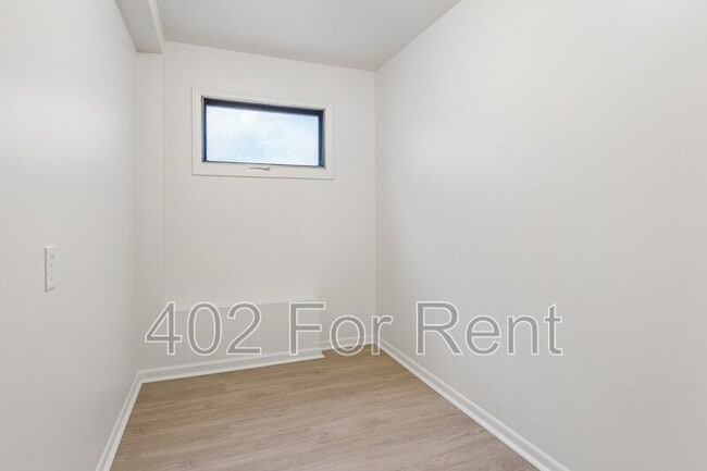 Building Photo - 1056 S 29th St