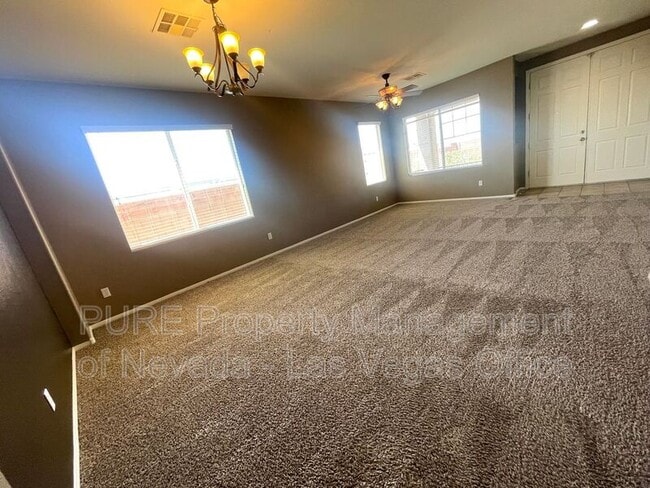 Building Photo - 3904 Ropers Ranch St