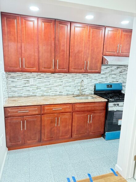 Building Photo - 9735 77th St