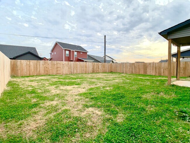 Building Photo - 208 Copeland Rd