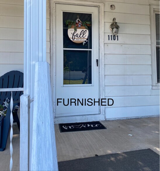 Building Photo - 1101 7th Ave