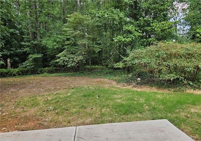 Building Photo - 2002 Smith Dr