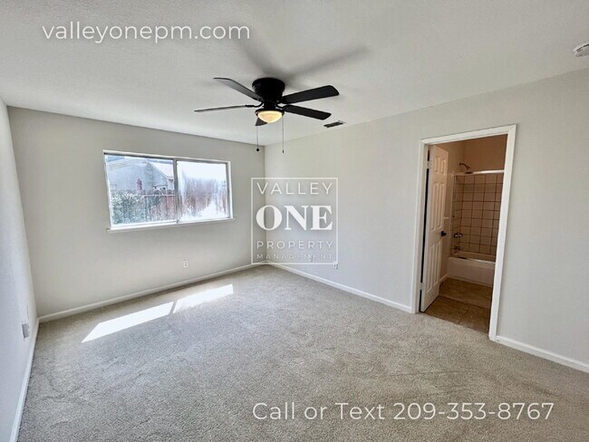 Building Photo - Commuter-Friendly 3 Bed, 2 Bath Home on Quiet Cul-De-Sac