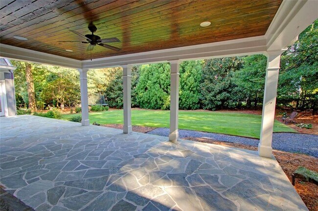 Building Photo - 1178 Chambord Way NE