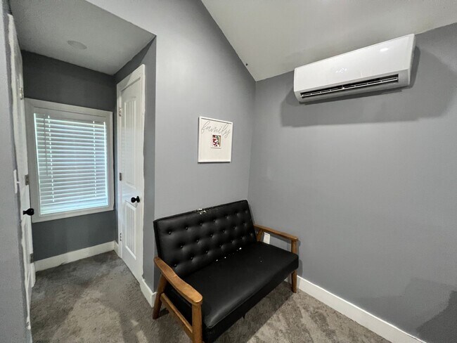 Building Photo - Three bedroom home in Norfolk
