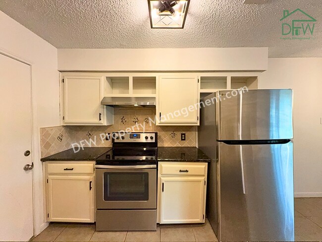 Building Photo - Charming 3-Bedroom Home for Lease in Arlington