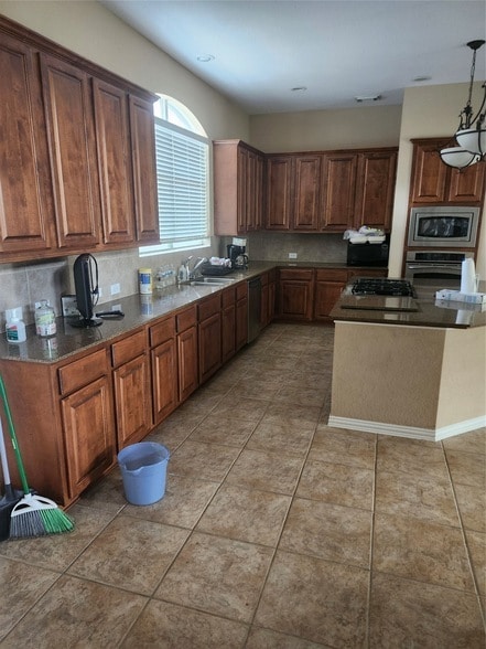 Building Photo - 4627 Lake Knoll Ct