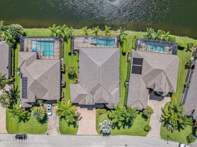 Building Photo - 663 S Lake Dr