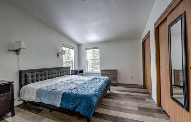 Building Photo - 492 Kimmes Ln