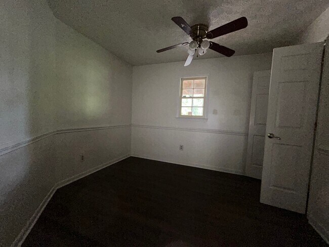 Building Photo - 151 Loblolly Dr