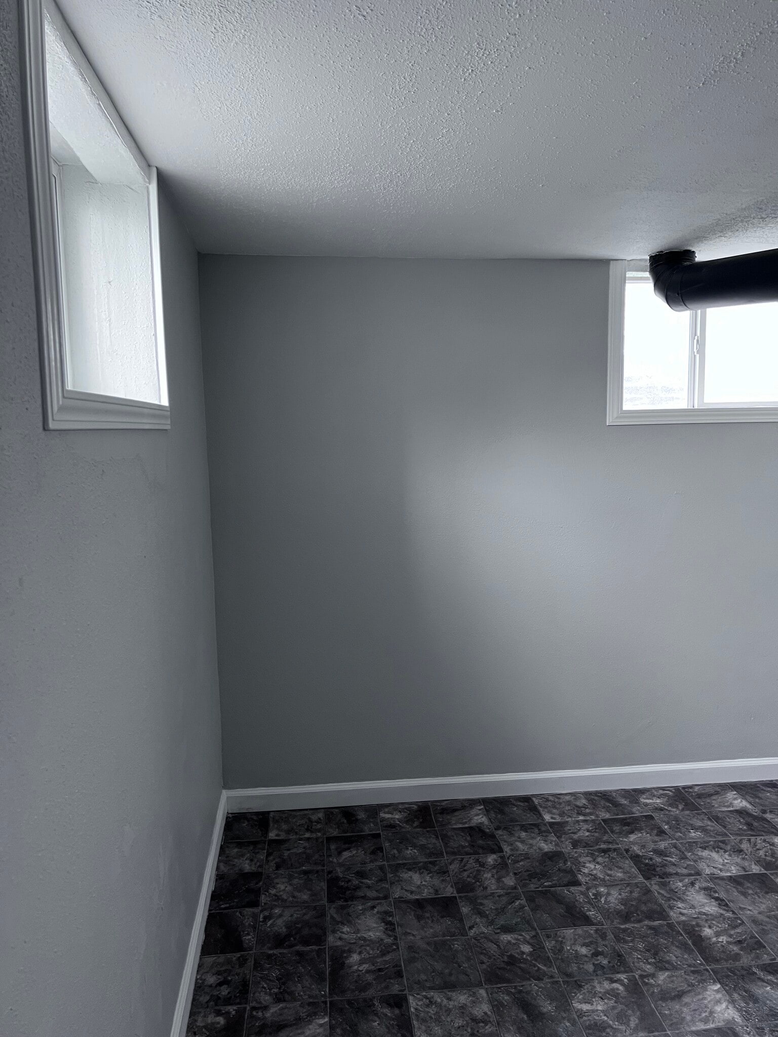 Building Photo - 639 S Main Ave