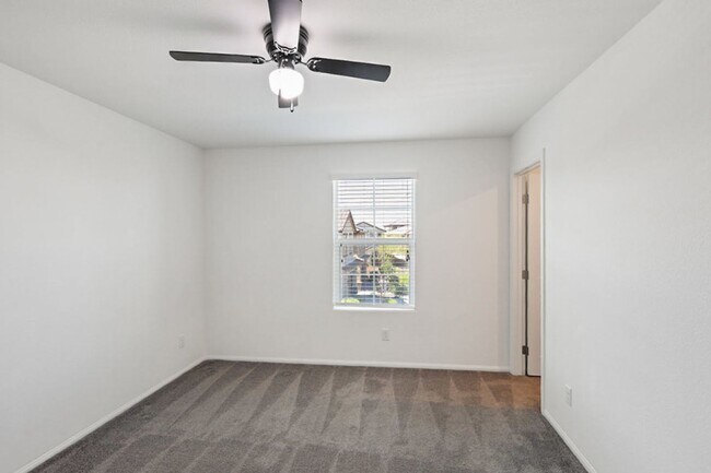 Building Photo - 10589 Sariah Skye Ave