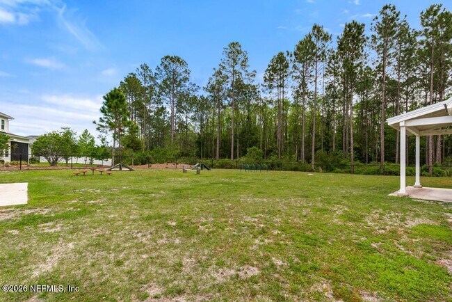 Building Photo - 368 Woods Ln