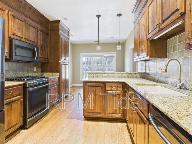 Building Photo - 4905 Burnley Dr