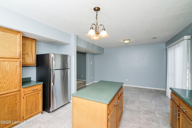 Building Photo - 6805 McKeever Ln