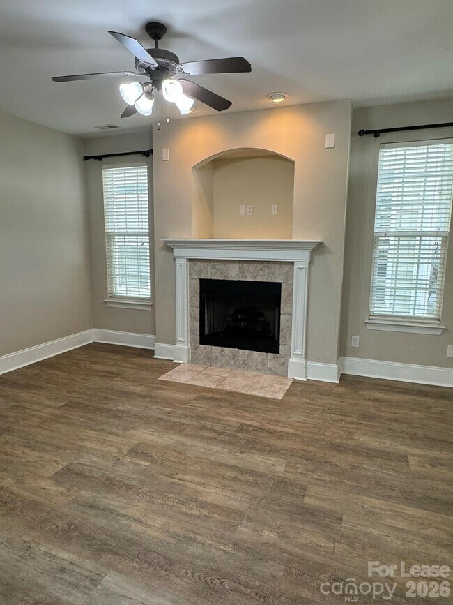 Building Photo - 5117 Alysheba Dr