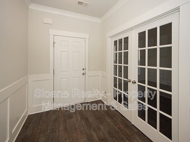 Building Photo - 2874 Stonestown Dr