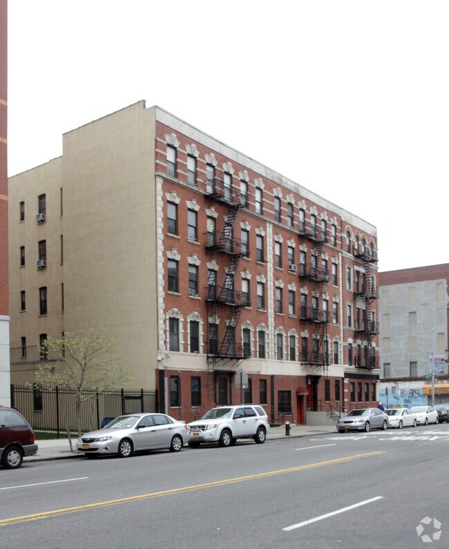 Building Photo - McKenna Square Houses