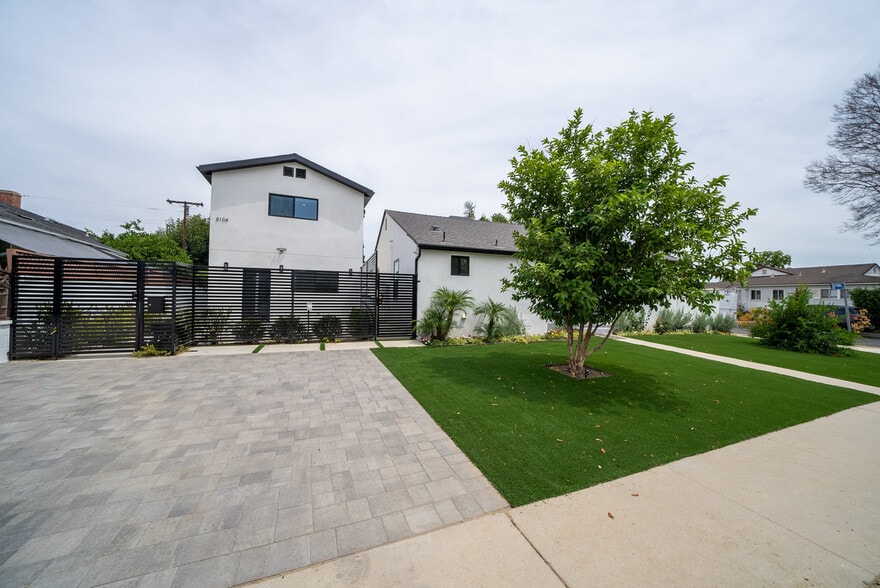 Building Photo - 8104 Paso Robles Ave