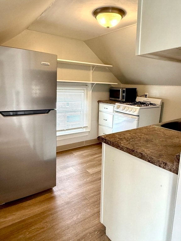 Building Photo - 48 Warren Ave