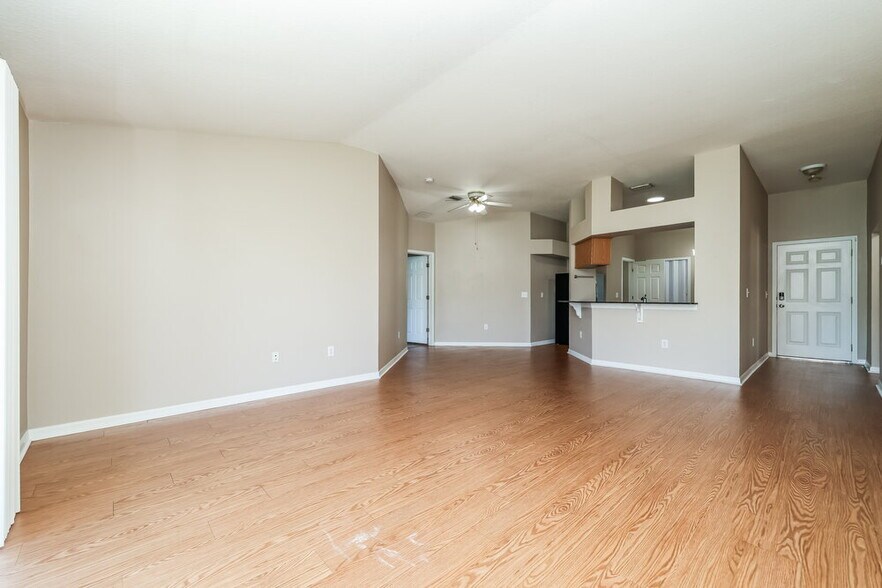 Building Photo - 12008 Butler Woods Cir