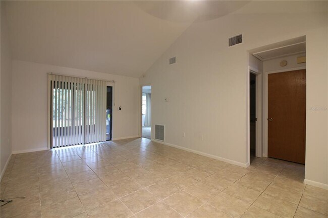 Building Photo - 928 Winnie Ln