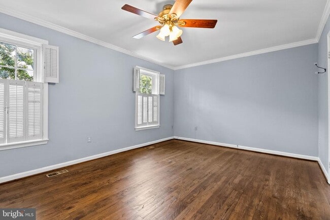 Building Photo - 804 Gibbon St