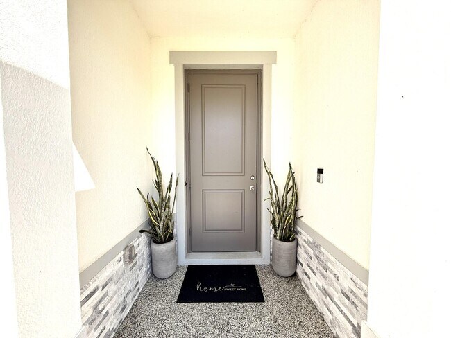 Building Photo - 10603 SW Vasari Way