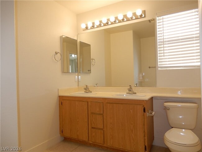 Building Photo - 42 Belle Essence Ave