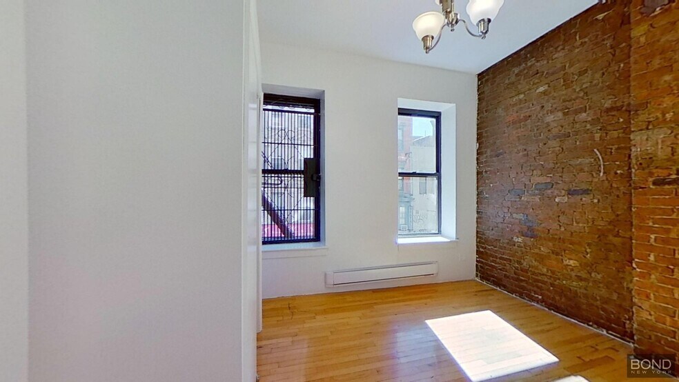 Building Photo - 168 Rivington St
