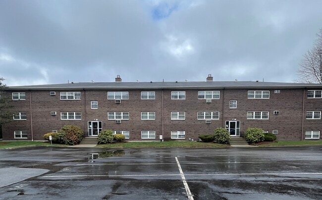 Building Photo - 147 Milk St