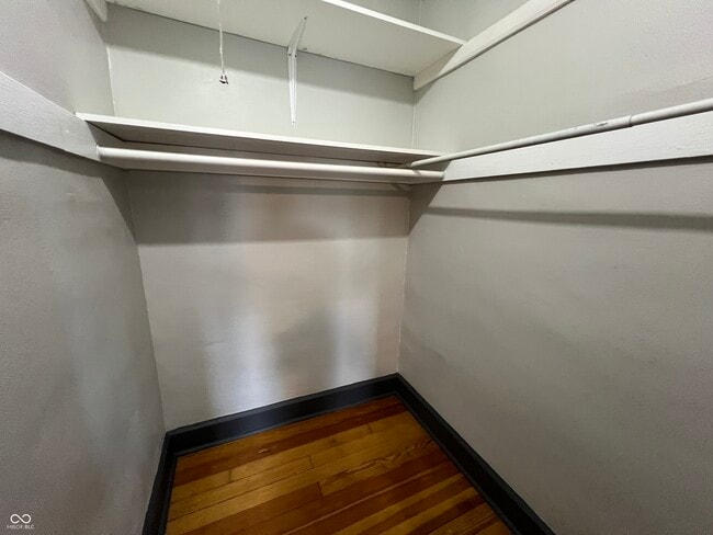 Building Photo - 154 S 9th Ave