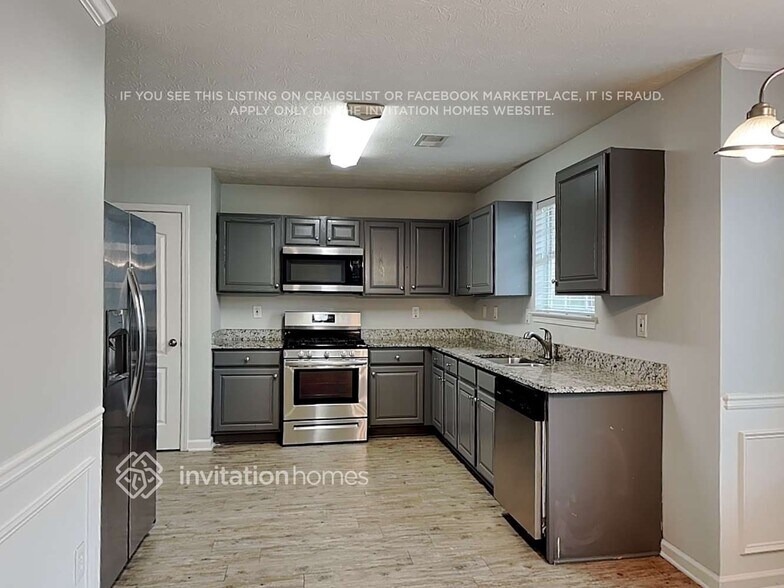 Building Photo - 225 Baltimore Ave