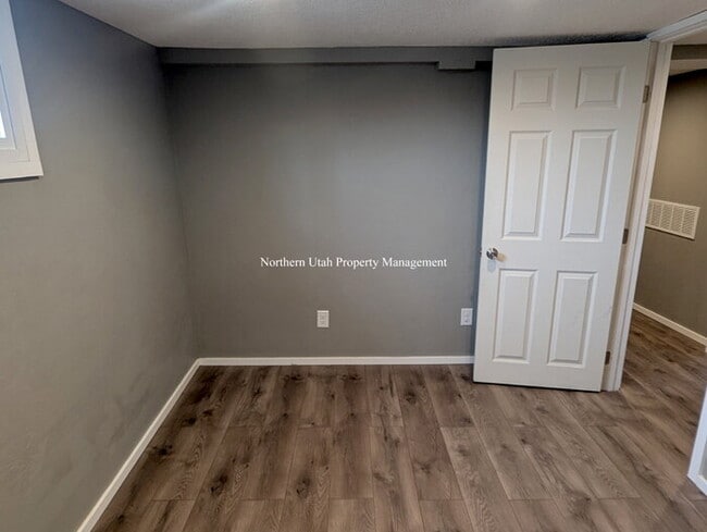 Building Photo - 3 bed 2 bath home